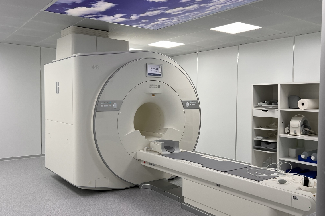 Новый аппарат МРТ (2023 года выпуска) запустили в эксплуатацию в Городской клинической больнице №8 Алматы.